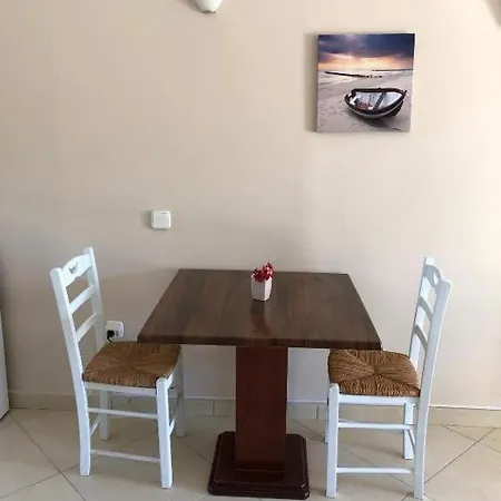 Petros Lejlighed Kondoyenádha